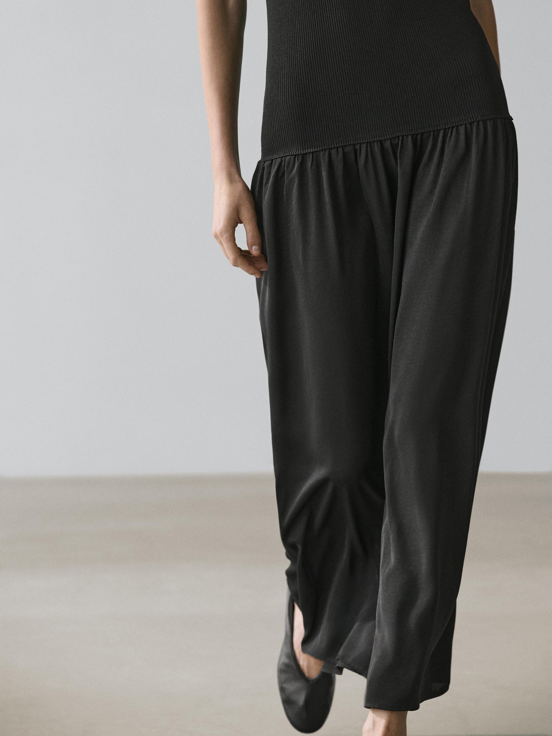 Knit midi dress with contrast detail